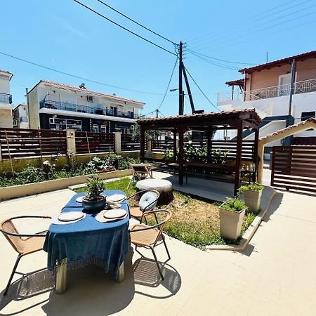 Next To The Beach Apartments Ofrínion Exterior foto